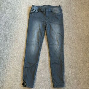 Acid wash denim ankle jeans